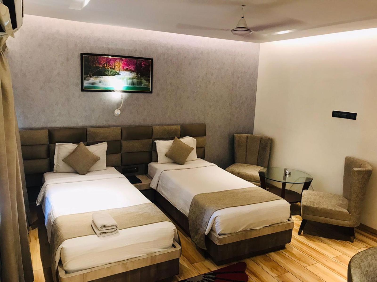 Pallavi International Kolkata Exterior photo